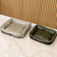 Cama PAW – Pequeña, verde caqui – 60 × 50 × 15 cm