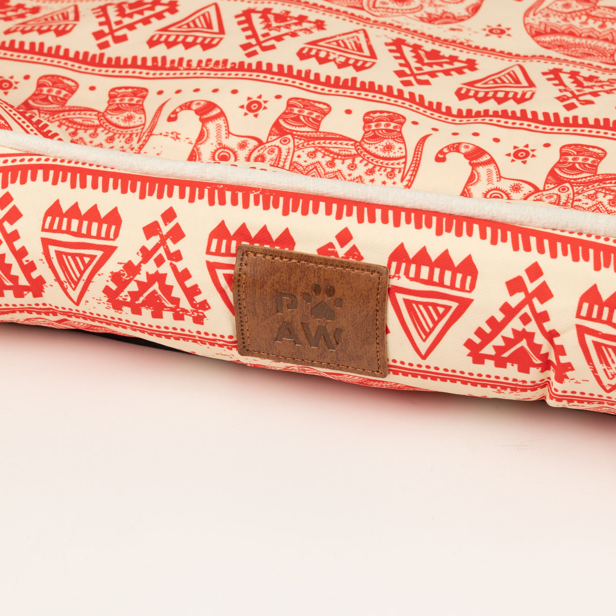 PAW Bed – Lucky Elephant – Rojo – 60 × 50 × 14cm