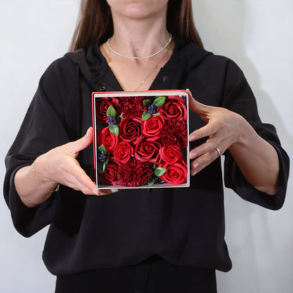 Caja Cuadrada - Rosas Rojas Clásicas
