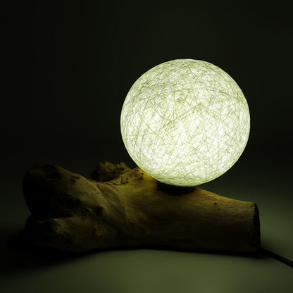 Lampe de table avec abat-jour sphérique - Ivoire