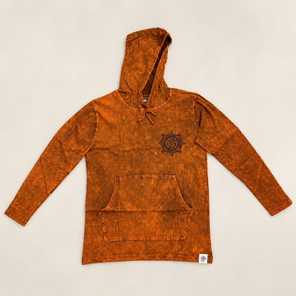 Camisa con capucha pequeña lavada a la piedra con bolsillo canguro - Naranja quemado