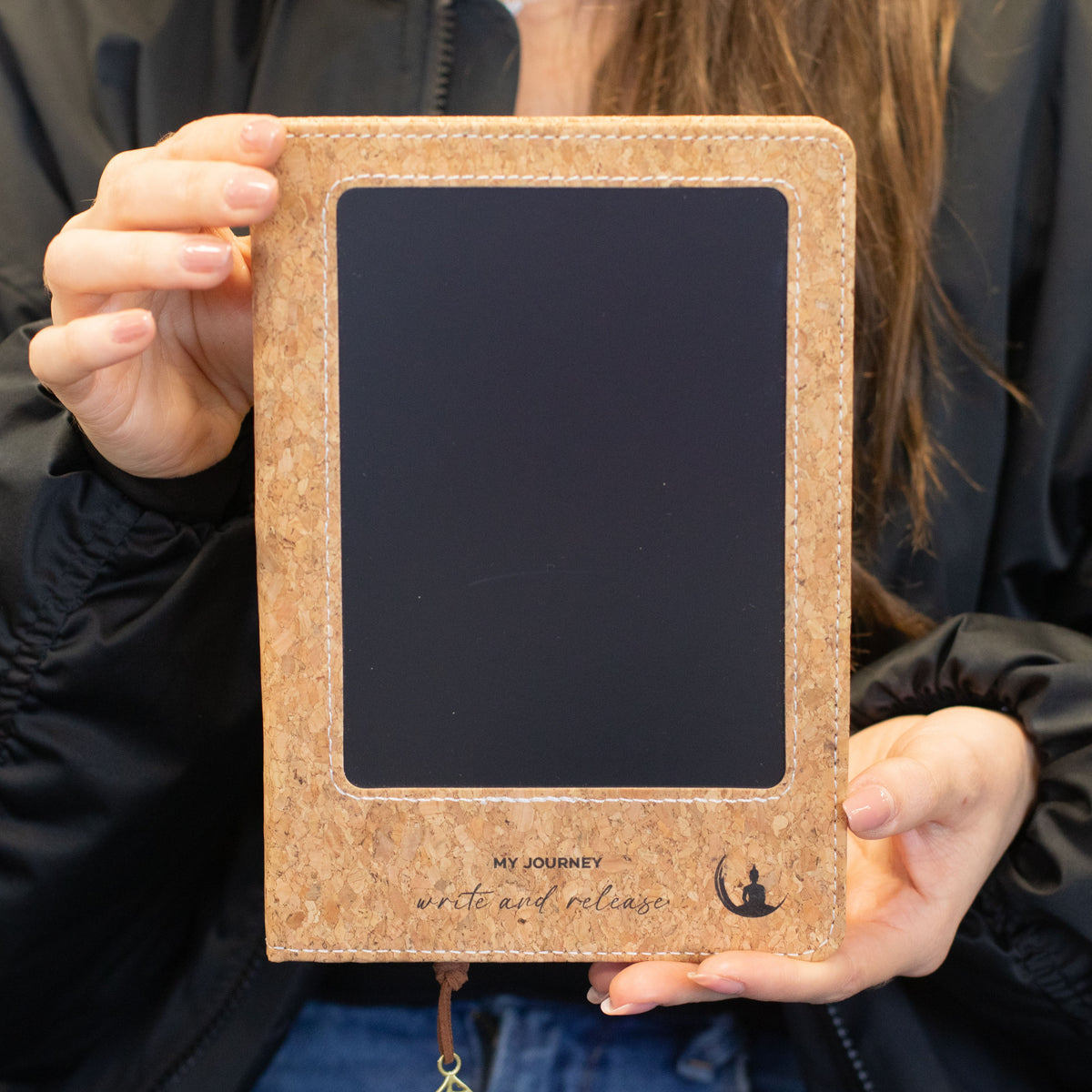 Cuaderno de intenciones tamaño A5 - Pantalla LCD que se limpia - Efecto cuero negro - 80 hojas