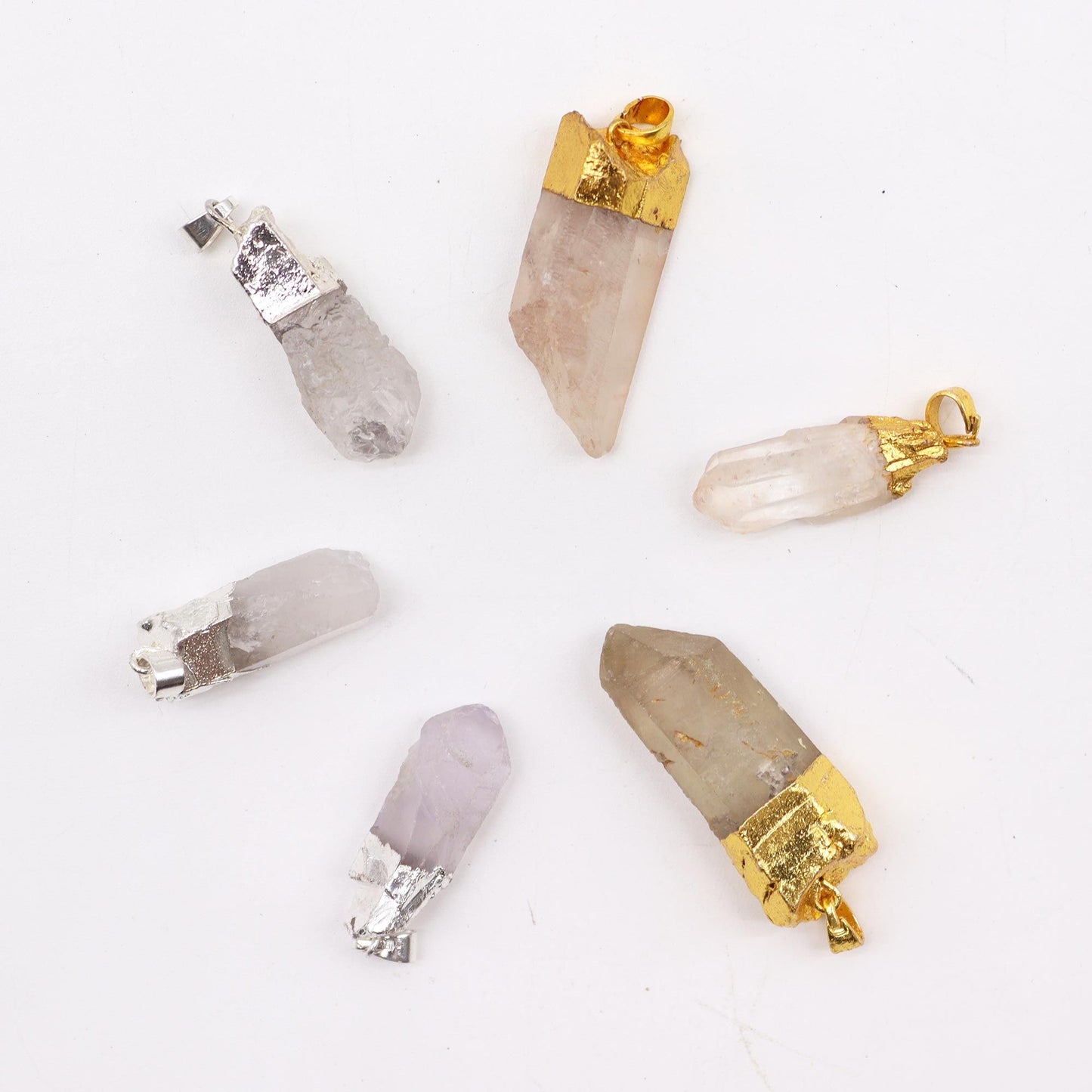 Pendentifs en quartz clair plaqués or et argent (6 pièces assorties)
