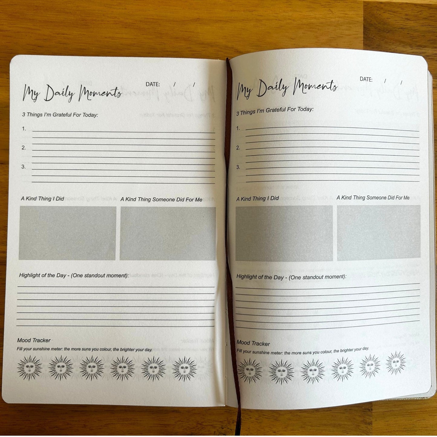 Journal de gratitude noir à couverture argentée - 120 pages - Je suis reconnaissant(e) pour