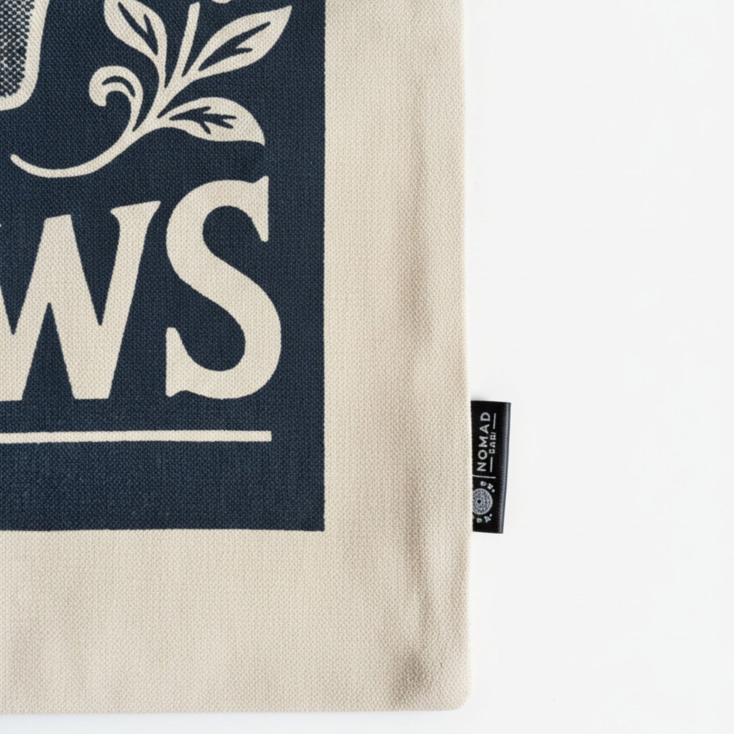 Nomad Sari Iconic Toni Bolso Tote - Nobody Knows 67 - Natural 10oz