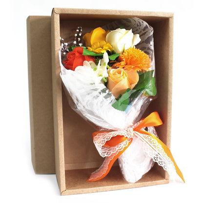 Strauß Seifenblumen in einer Box - orange
