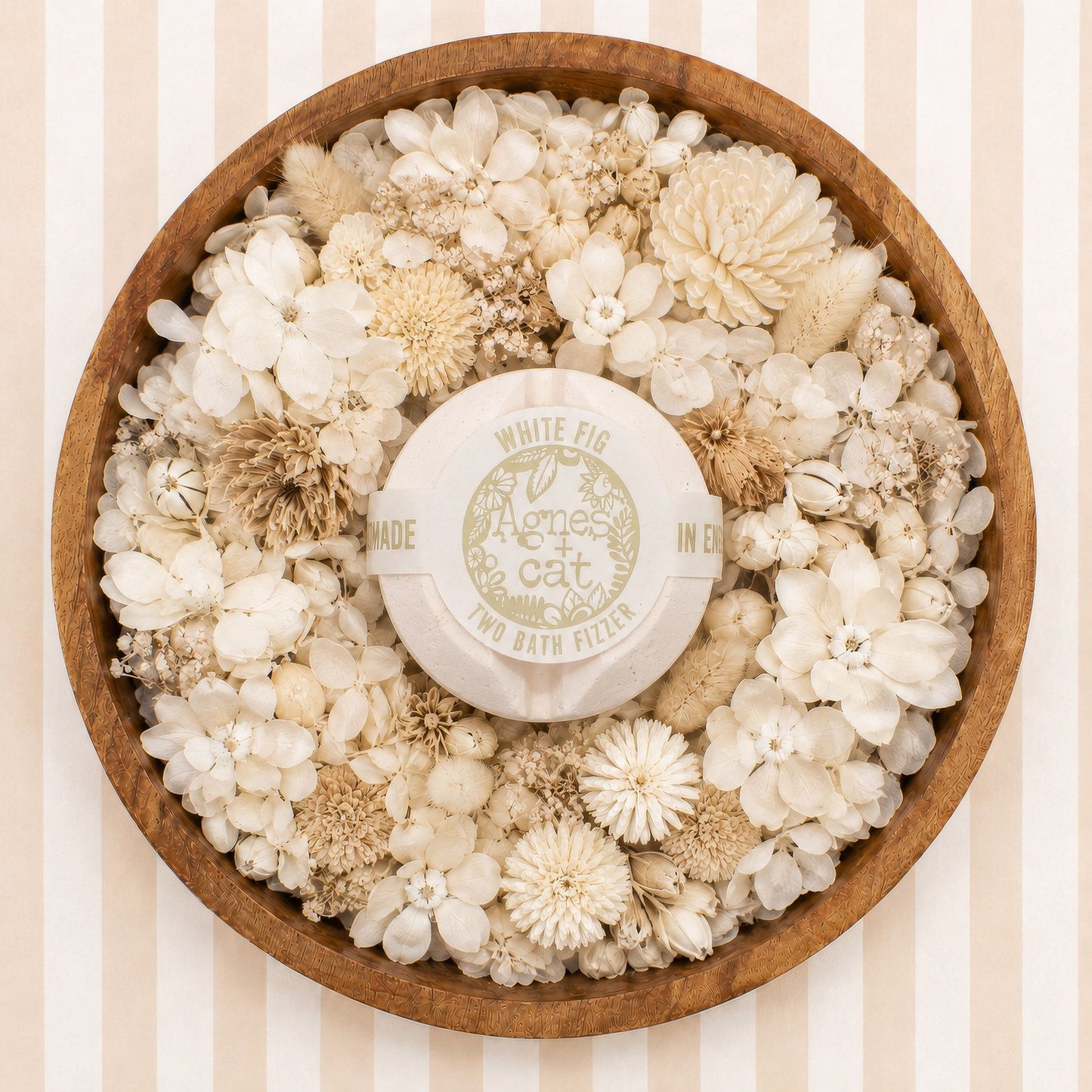 Conjunto regalo de pastillas efervescentes para baño Agnes + Cat con aroma a bayas y higo