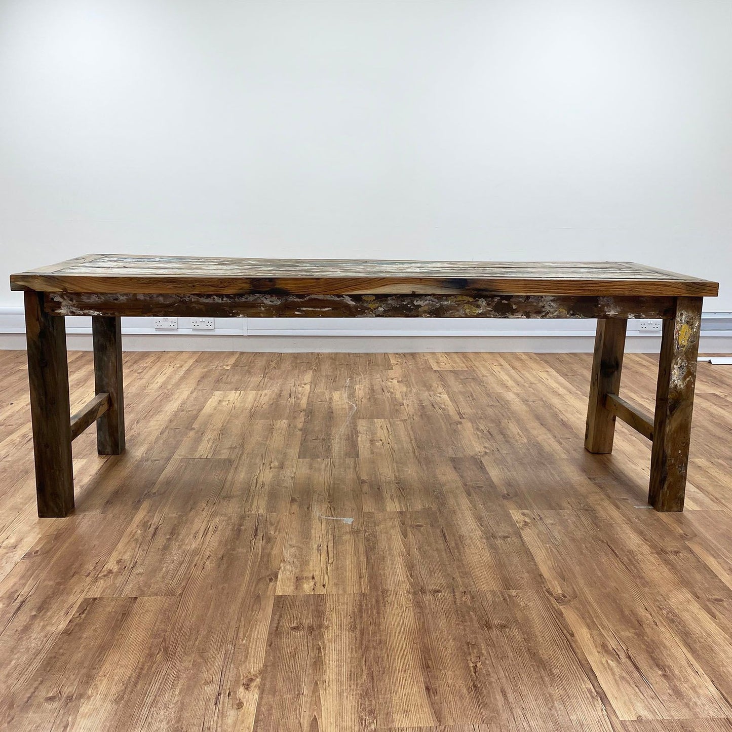 Mesa de comedor / exhibición de madera de teca reciclada 1.8m