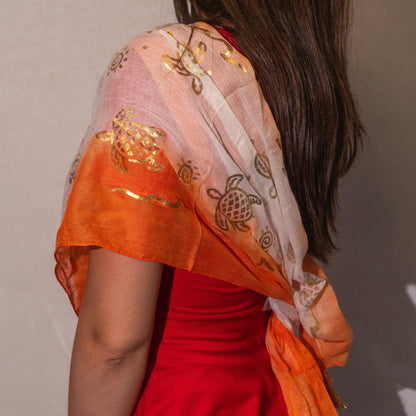Foulard d'été Nomad Sari imprimé tortues - corail (180x50cm)