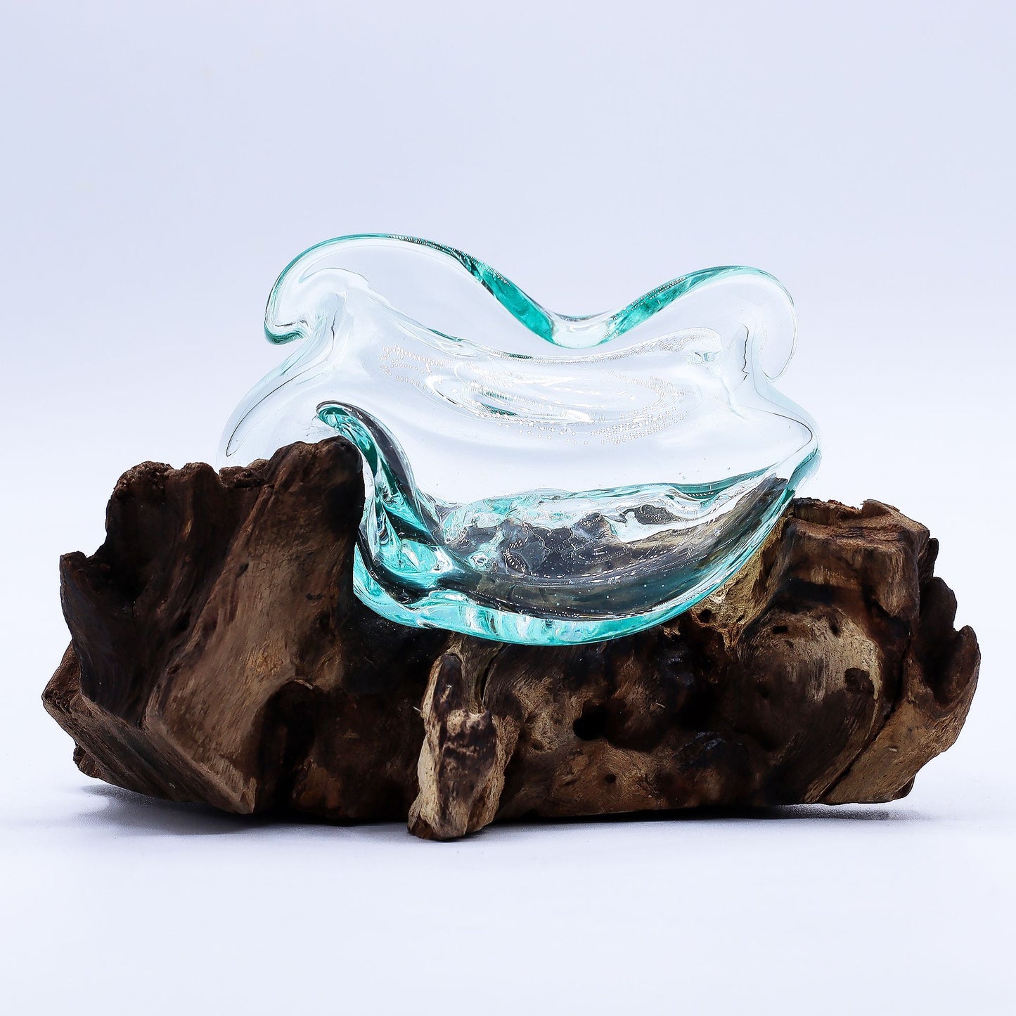 Bol ondulé en verre fusionné sur bois 18 cm