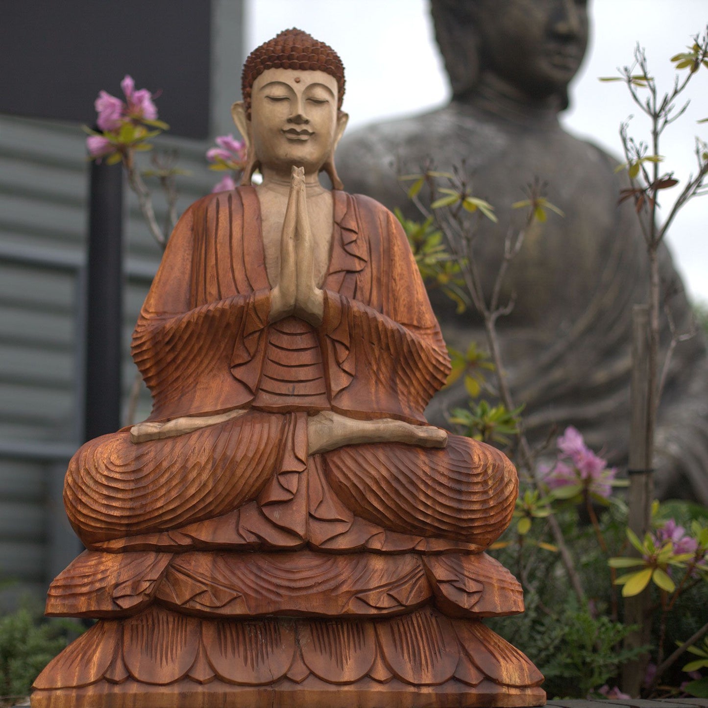 Handgeschnitzte Buddha-Statue – 80 cm. Willkommen