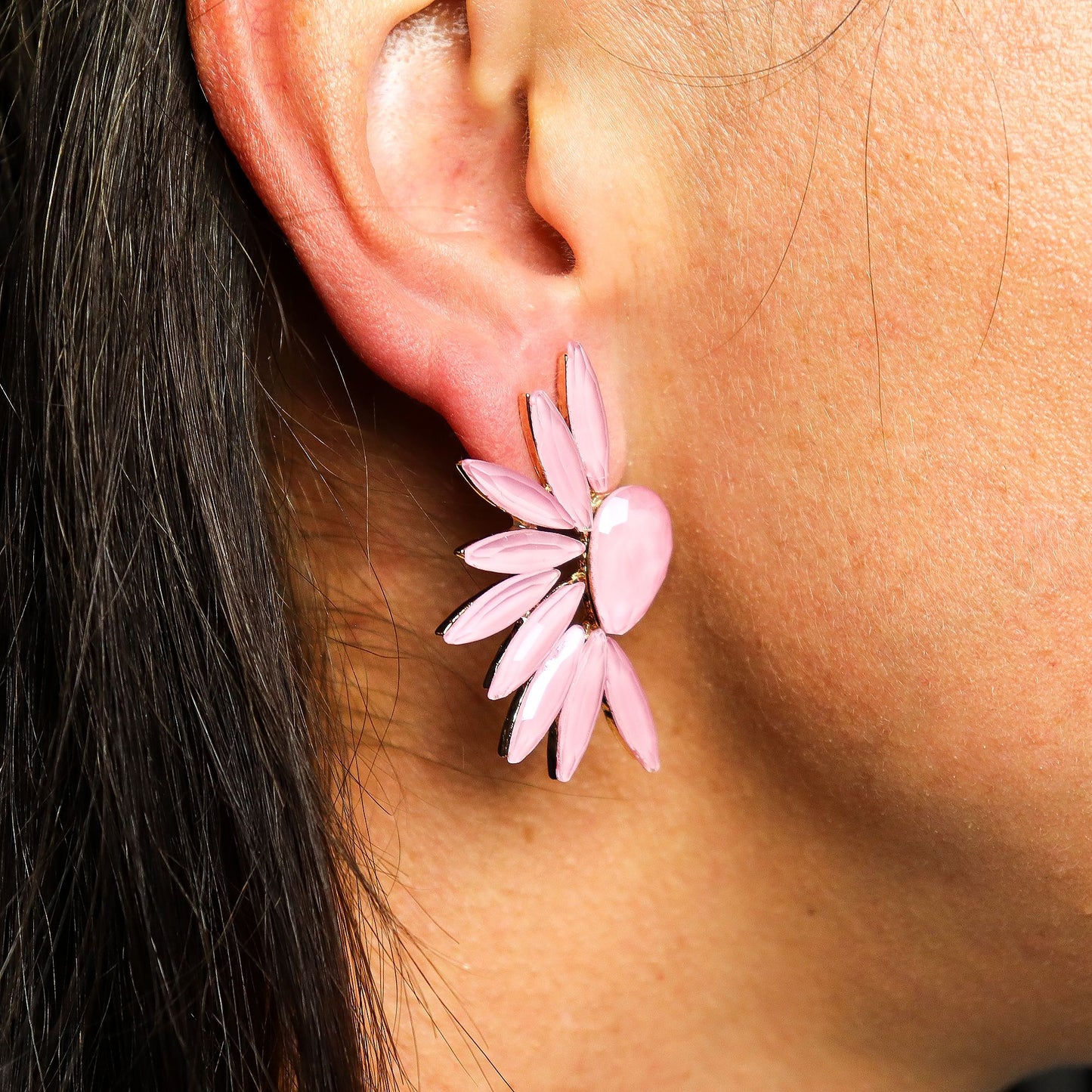 Rosa suave - Vidrio vintage - Alas de ángel - Aretes