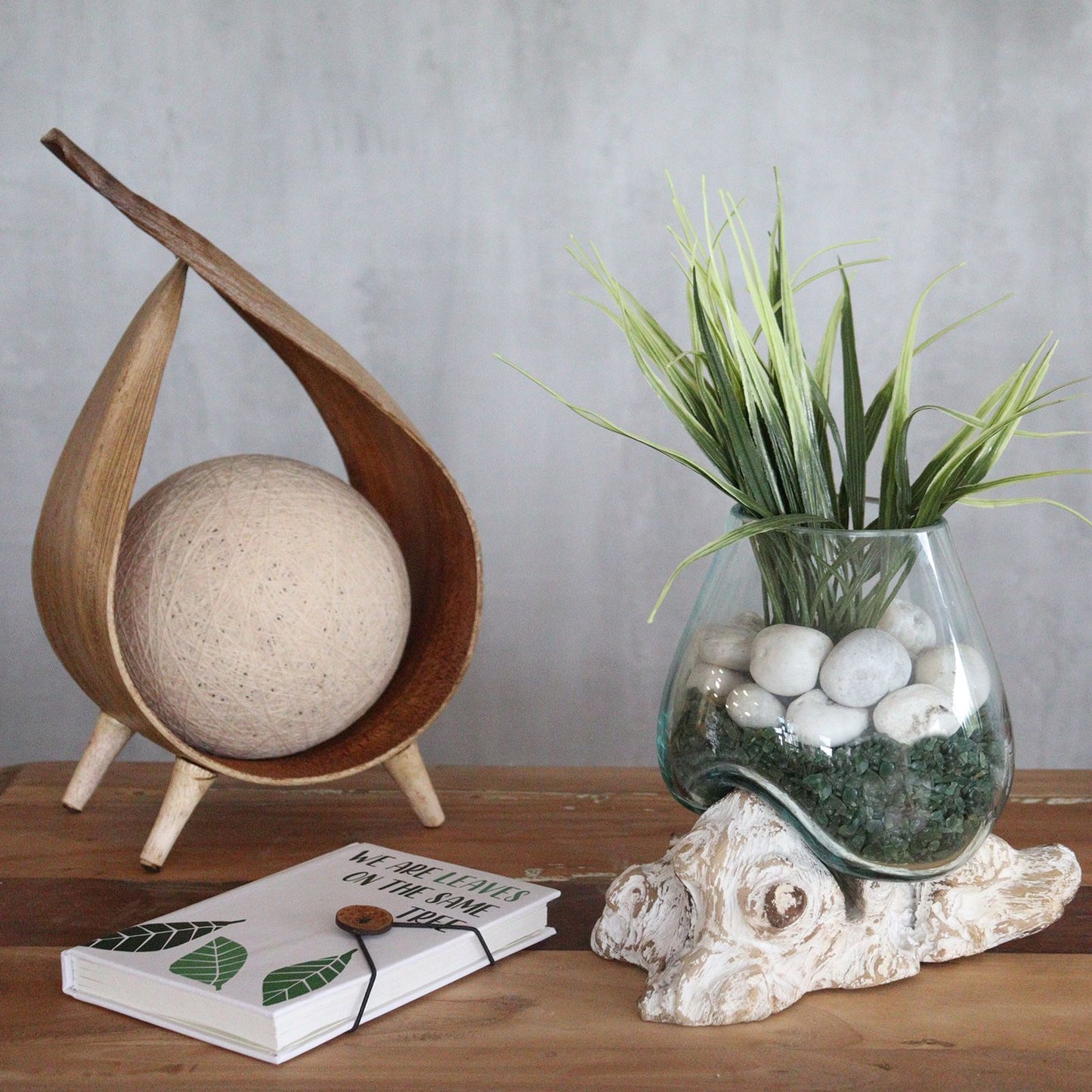 Geschmolzenes Glas auf gebleichtem Holz - Kleine Schale