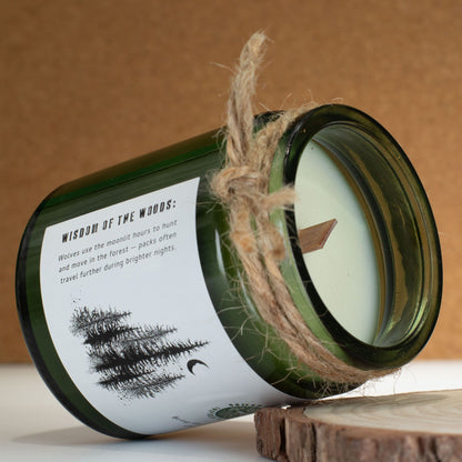 Greenman Woodwick Sojawachs-Kerze - Wolfsmond