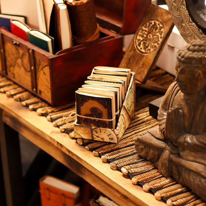 Petits carnets en cuir assortis (4 x 3 pouces) - Vitrine