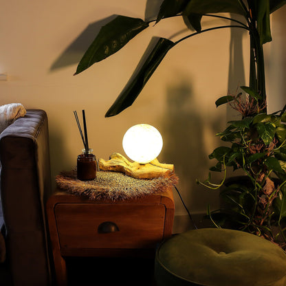 Lampe de table avec abat-jour sphérique - Crème