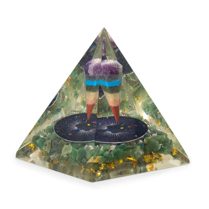 Pyramides d'orgonite Med 7x6 cm - Pendule - Copeaux d'aventurine verte