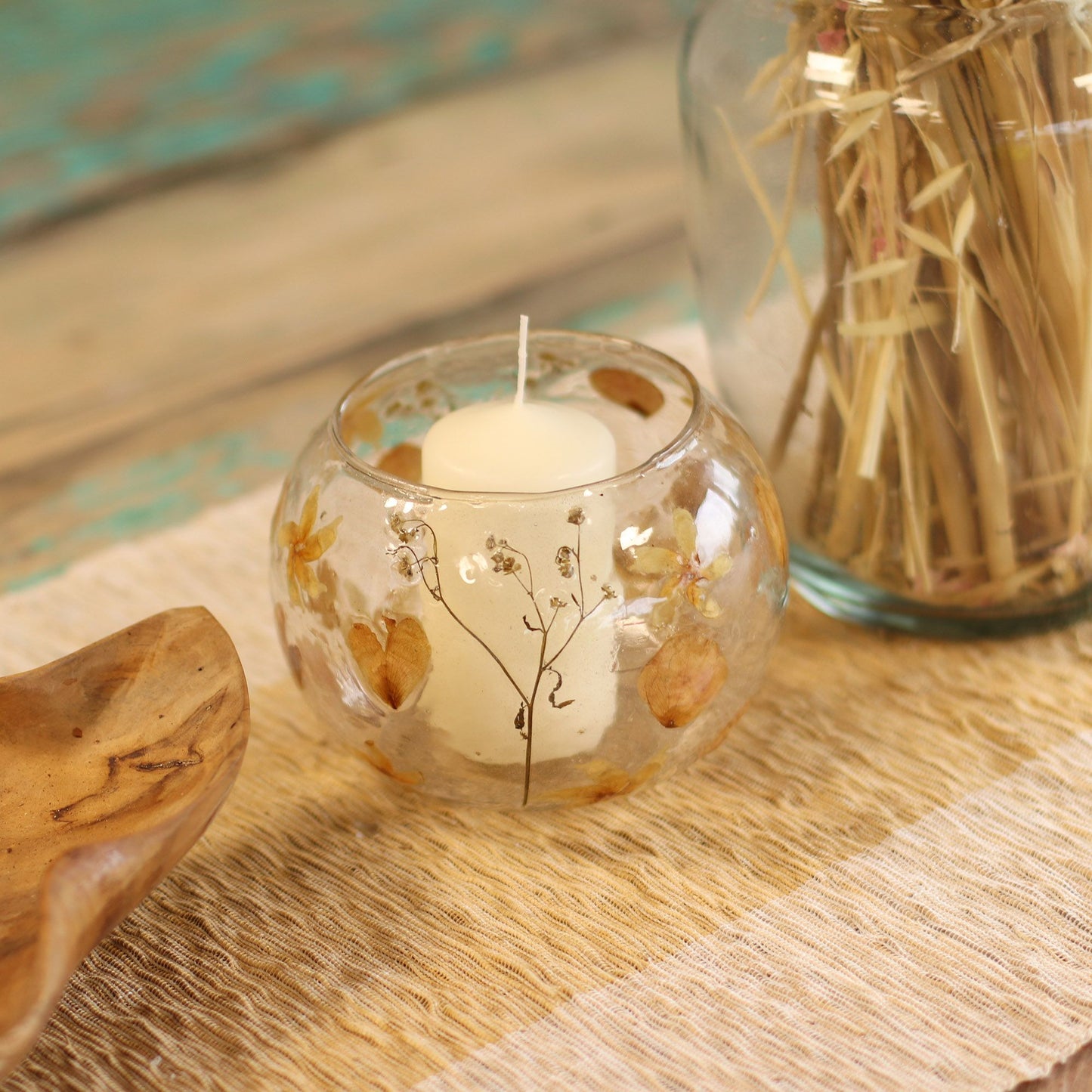 Natürlicher Kerzenhalter aus Glas mit Blumenmuster – große rosa Schale – (12 x 13 cm)