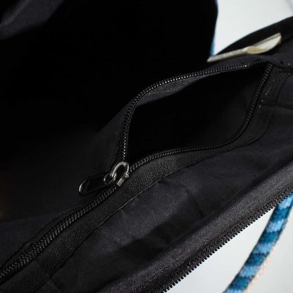 Großer Kathmandu Rucksack - Dhaka Design (39x28x13 cm)