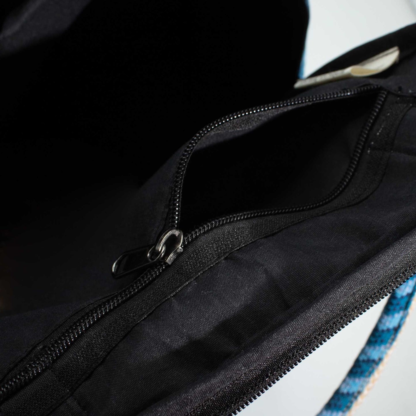 Großer Kathmandu Rucksack - Dhaka Design (39x28x13 cm)