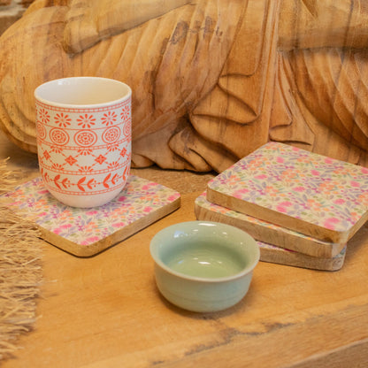 Conjunto de 4 posavasos cuadrados - Floral bonito