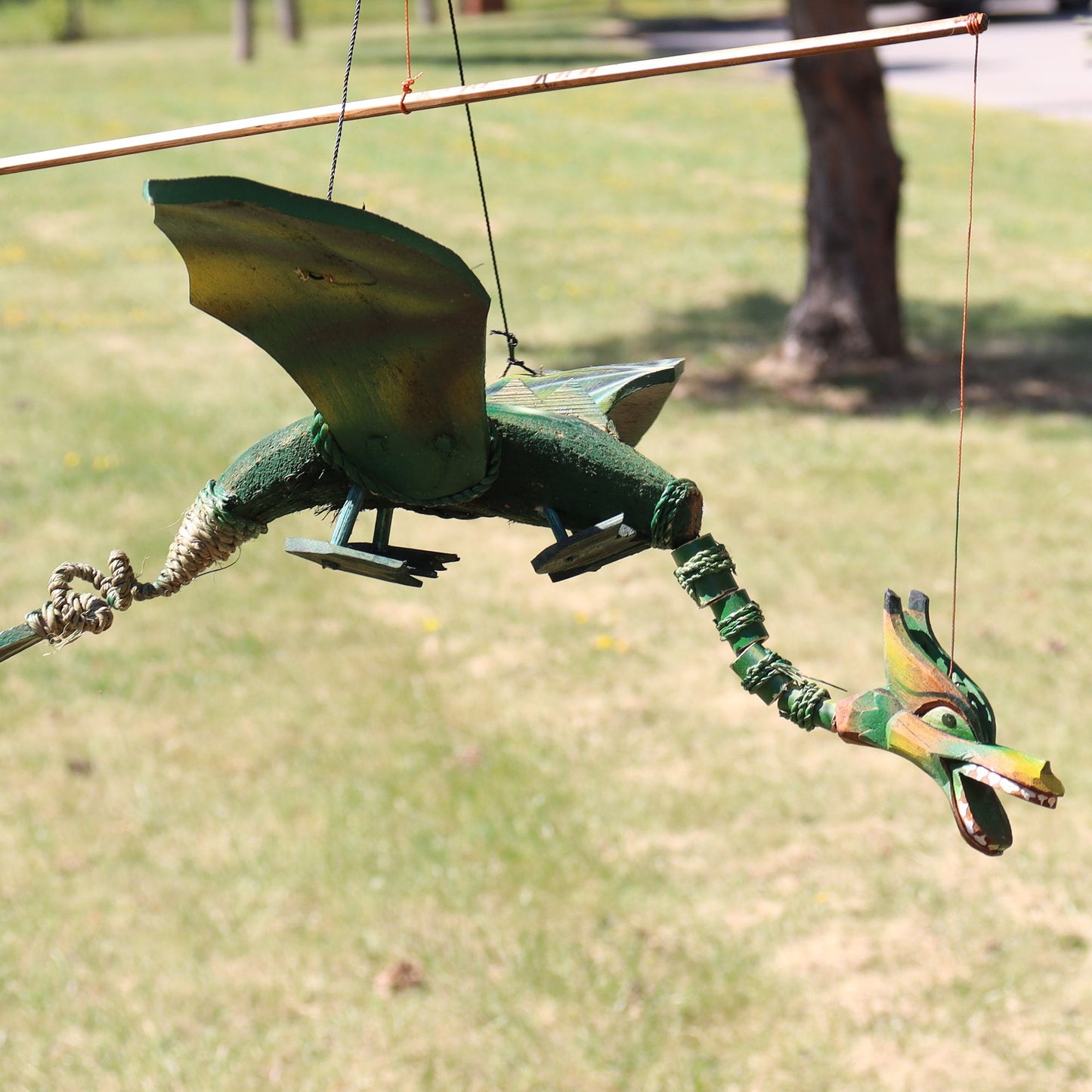 Dragón Volador Verde 37cm