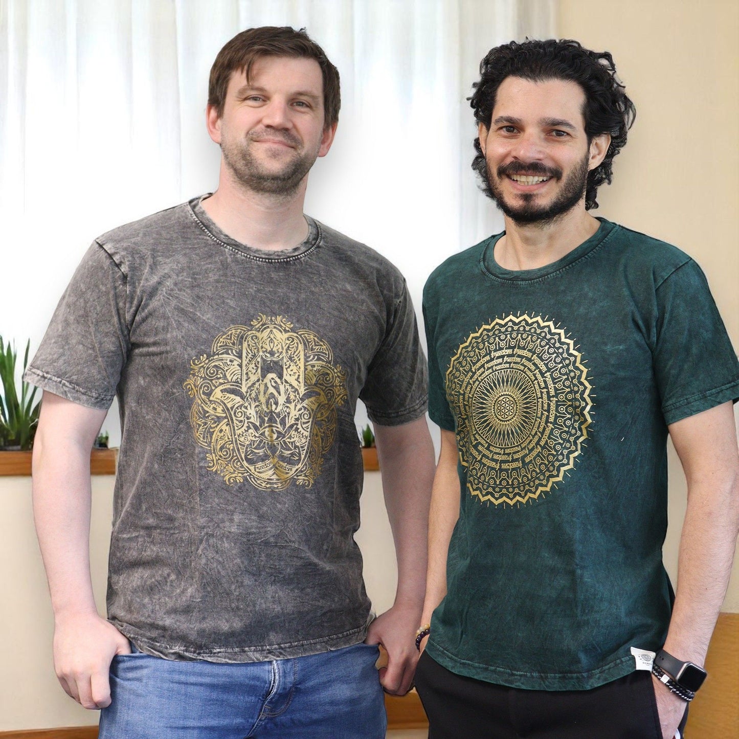 Camiseta Nomad Sari Mediana - Hamsa - Gris oscuro