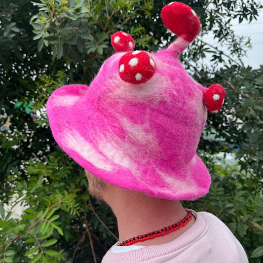 Bowlerhut aus Filz - Shocking Pink