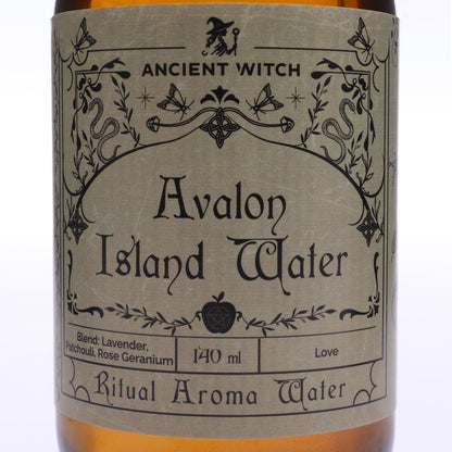 Agua de ritual de bruja antigua - Isla de Avalon