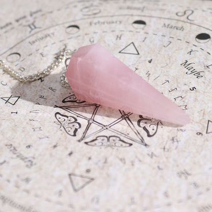 Encens ancien pour sorts de sorcière - Amour - Pendule en quartz rose