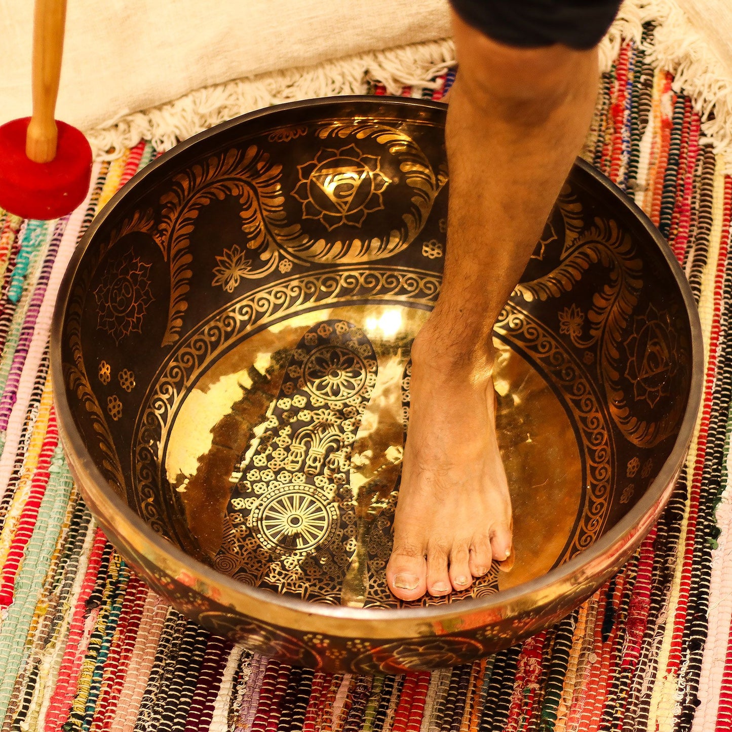 Cuenco Grabado vibracional con patas - 50x20cm (10,7 kg)