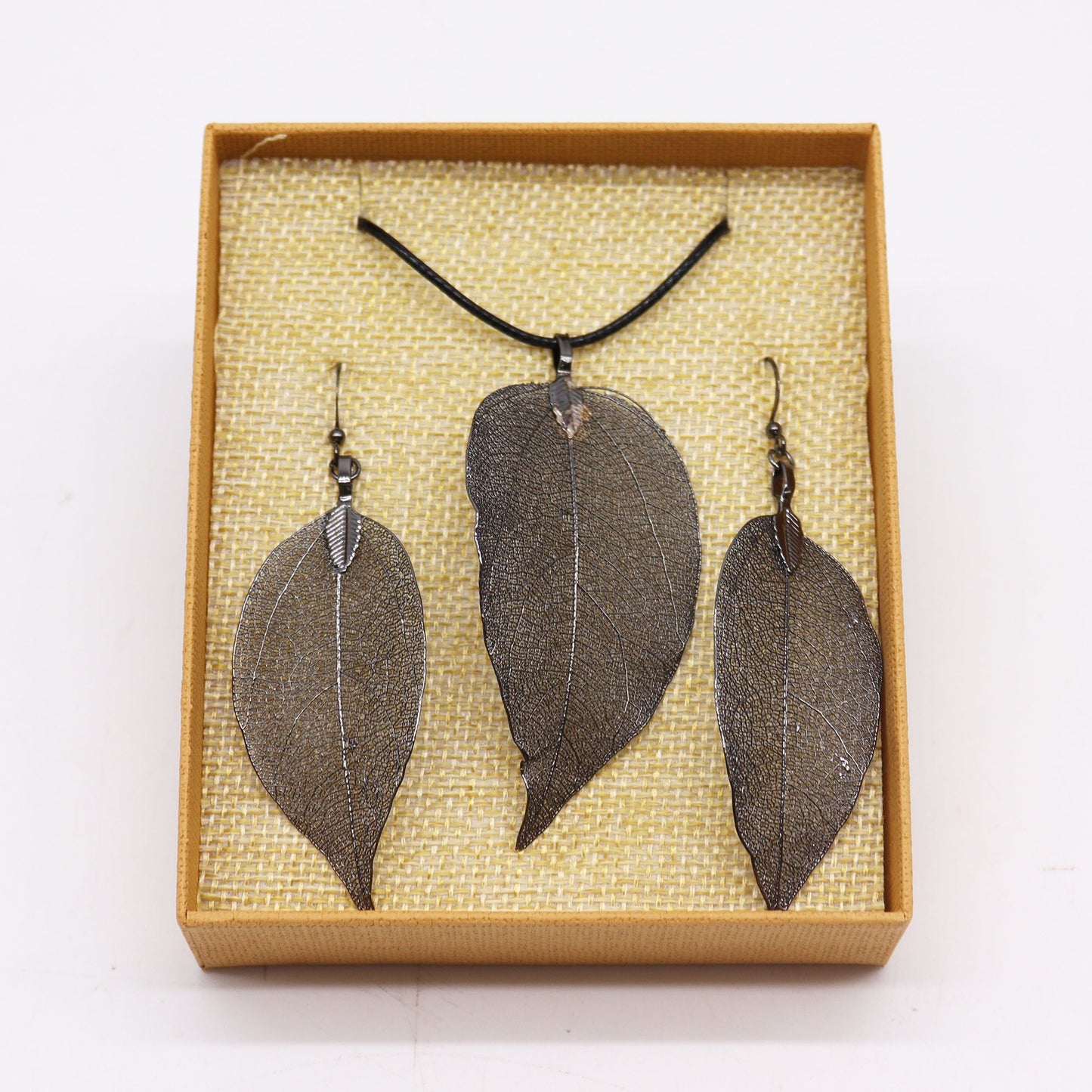 Conjunto Collar Aretes Hoja Peltre