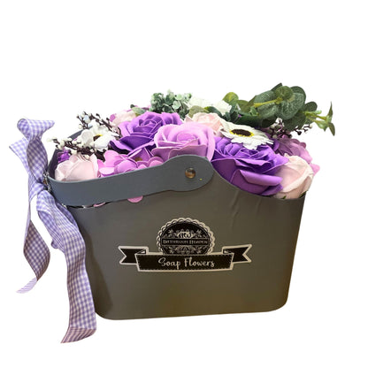 Bouquet de fleurs de savon en panier - Lilas