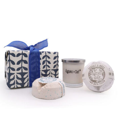 Geschenkset: Badebomben mit Meersalz und Moos &amp; Blue Dolly + Parma Violet Kerze