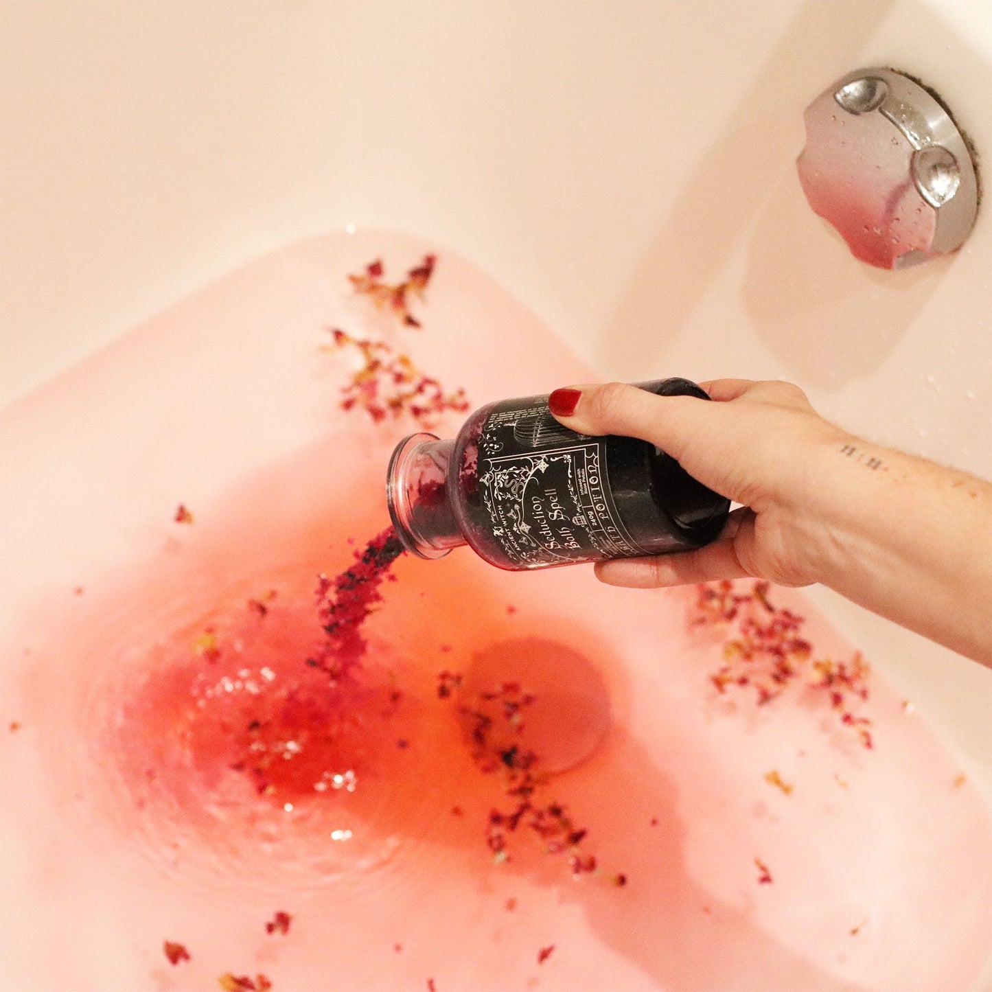 Potion de bain de sorcière antique et amulette en cristal d'améthyste - Séduction