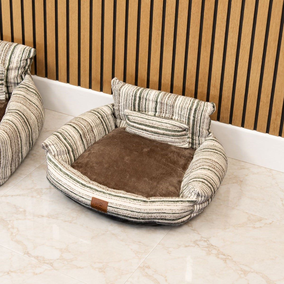 PAW Bed – Sofá pequeño – Rayas marrones – 50 × 50 × 26 cm