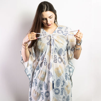 Collection Nomad Sari méditerranéen - Caftan - Motif grec doré et bleu - Peint à la main