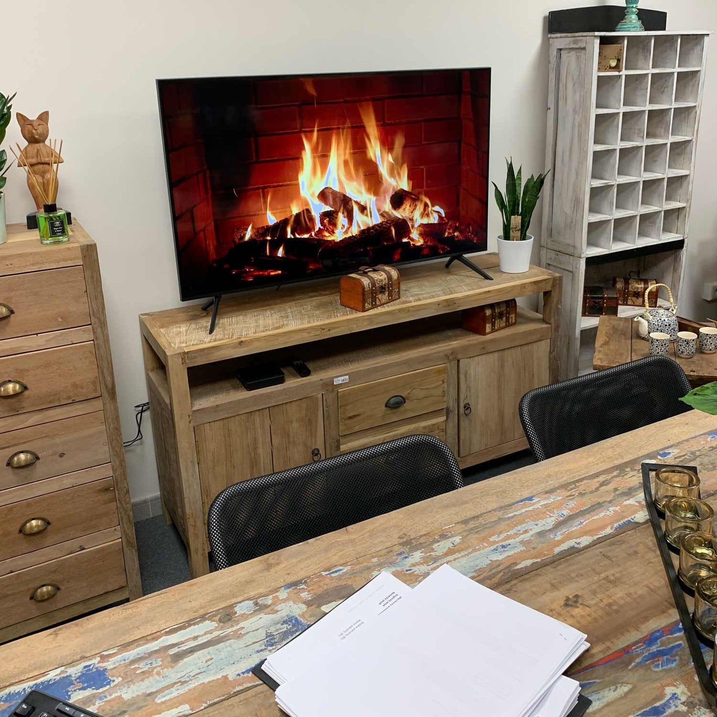 Soporte para TV grande - Madera reciclada