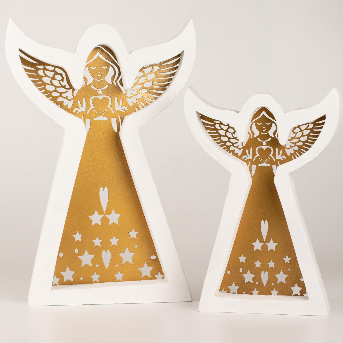 Ángel de madera de mango - acabado lavado blanco con recorte decorativo de hierro - 22 cm