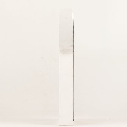 Ángel de madera de mango - acabado lavado blanco con recorte decorativo de hierro - 22 cm