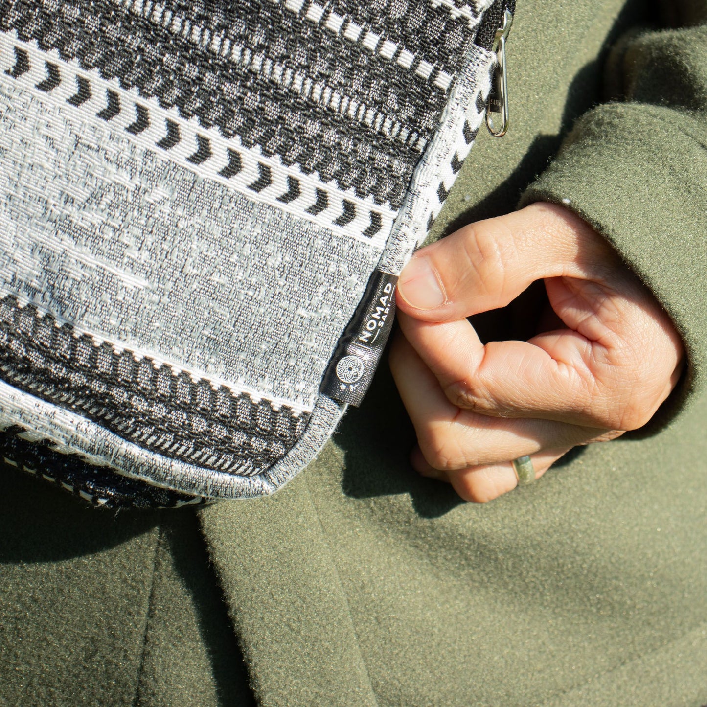 Taschen aus natürlichem Jacquard - Urban Caravan - Umhängetasche