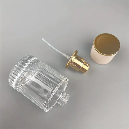 Flacons de parfum en verre avec vaporisateur et bouchon vert 50 ml