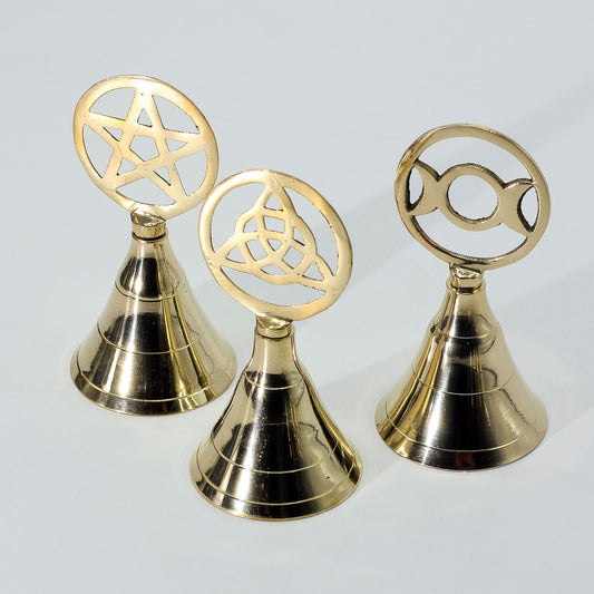 Altarglocke aus Messing – Triquetra