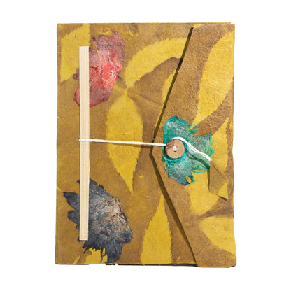Carnet Lokta « bold floral » – Grand (21x15cm) – 45 feuilles – Marque-page inclus – Olive