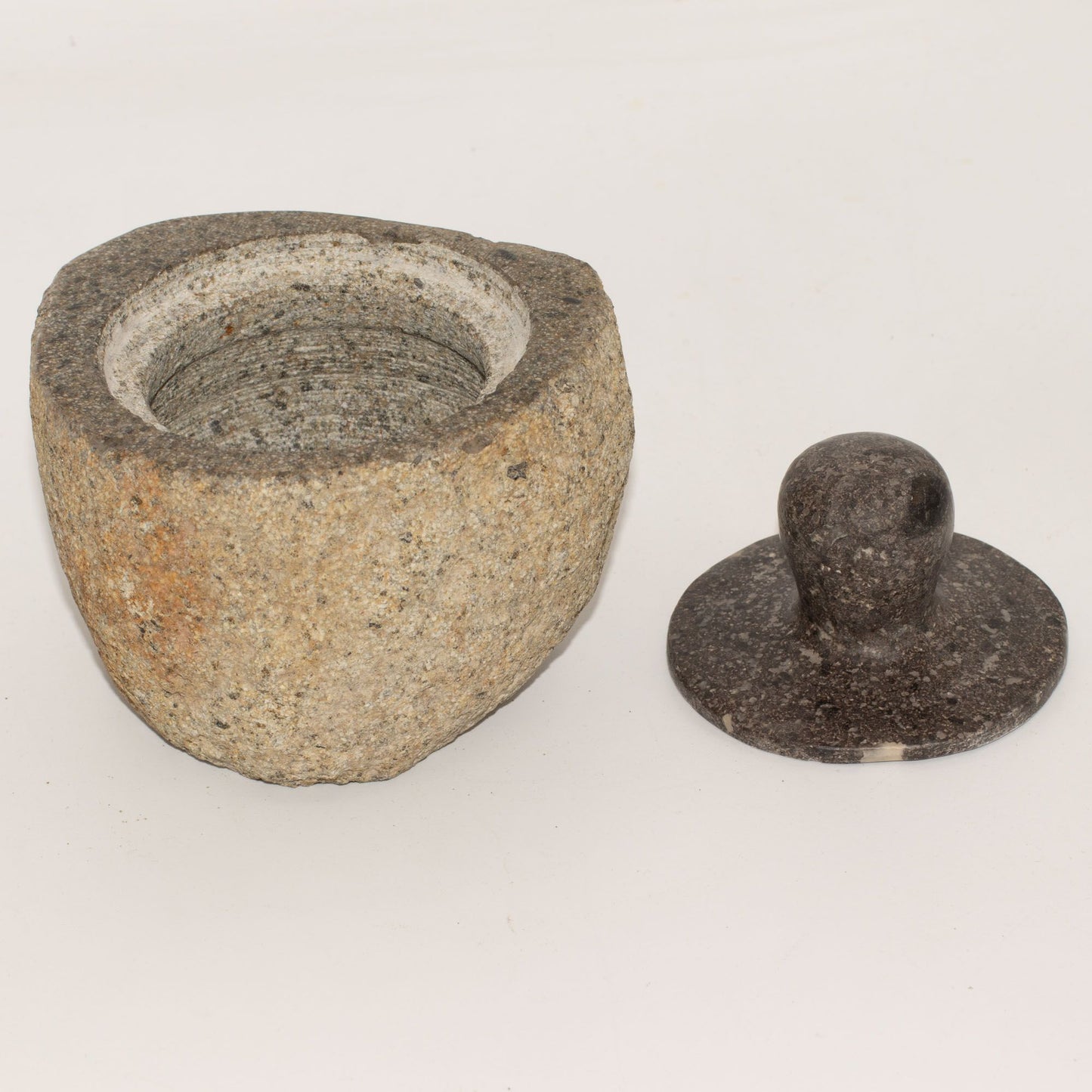 Pot de bouturage avec pierre de rivière naturelle - Moyen (environ 12x8 cm)