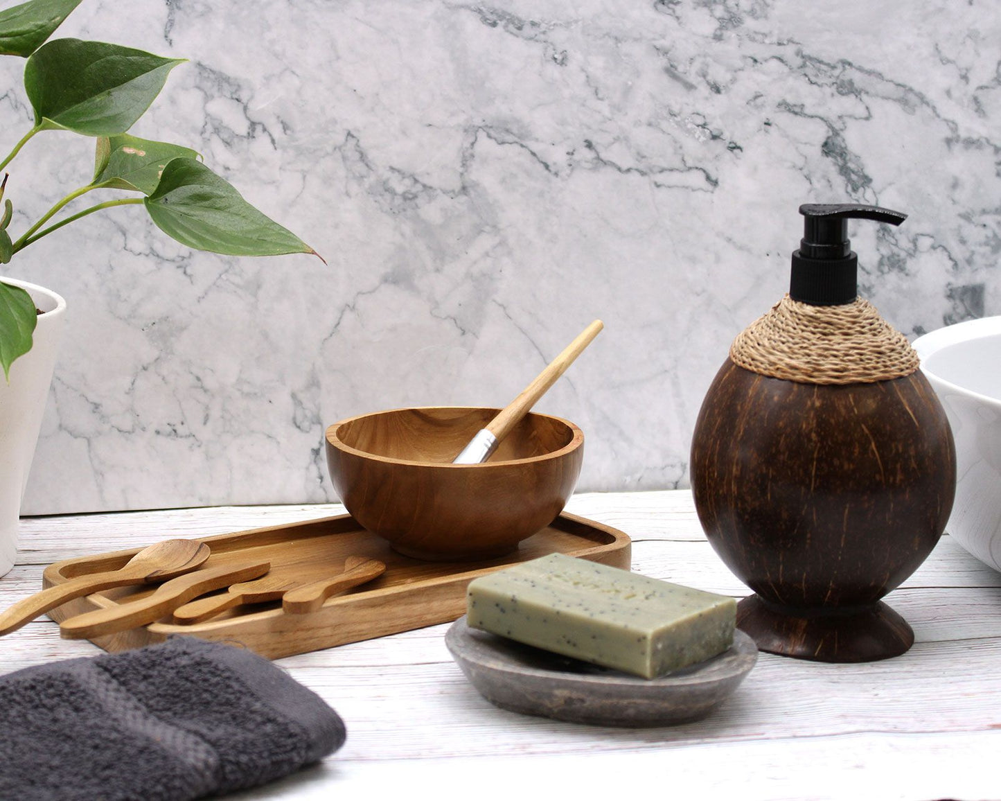 Distributeur de savon naturel à la noix de coco - 300 ml