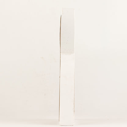 Ángel de madera de mango - acabado lavado blanco con recorte decorativo de hierro - 22 cm