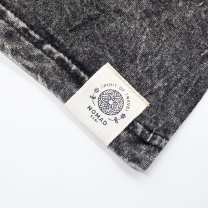 Nomad Sari Camiseta de algodón lavado a piedra - Brújula de la Vida - Carbón - Mediano