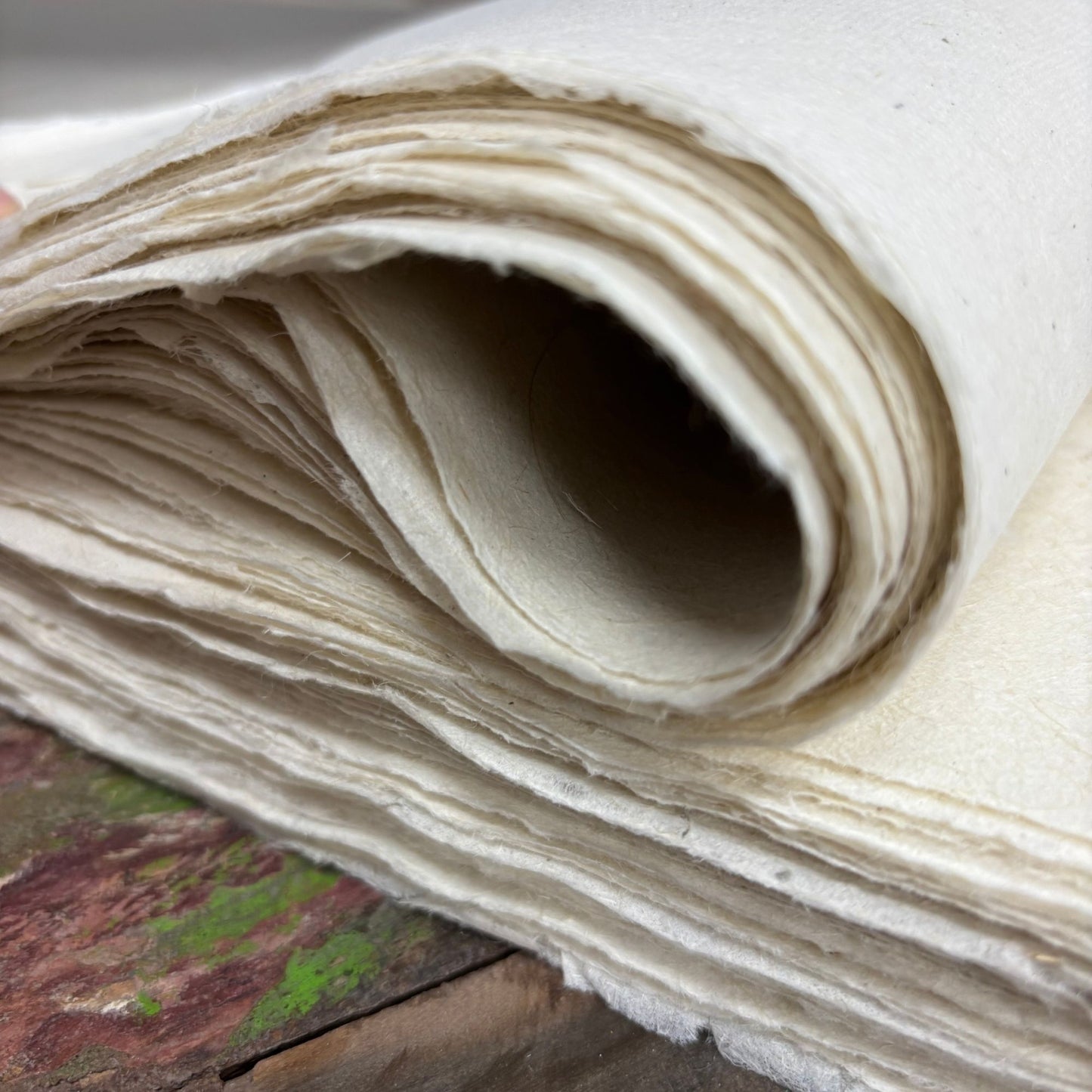 Papier cadeau fait main Lokta - Papier uni 5 g